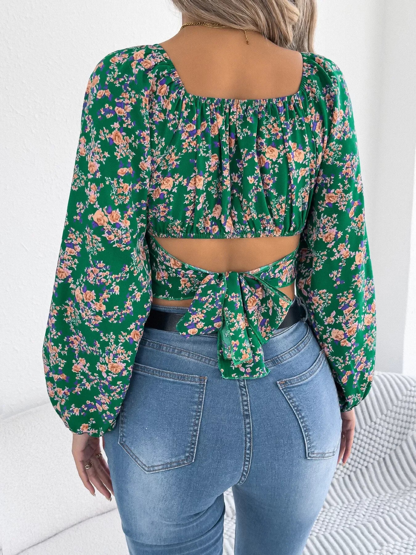 Romantic White Floral Lantern Sleeve Crop Top - TEVQA