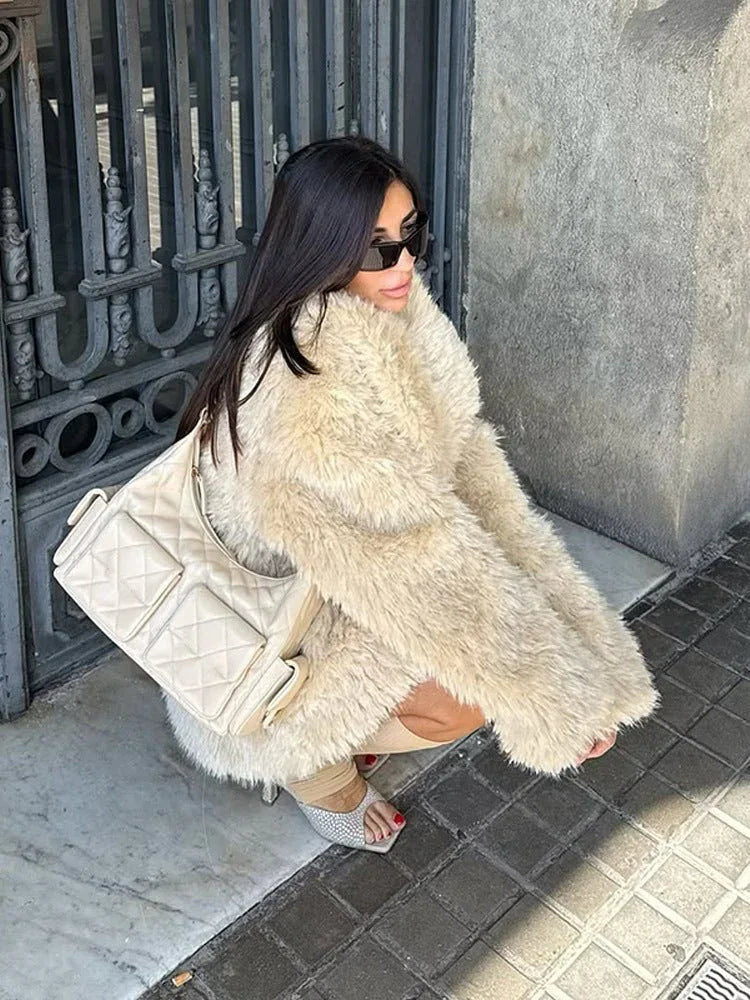Elegant faux fur coat with oversized collar - View 11 | TEVQA