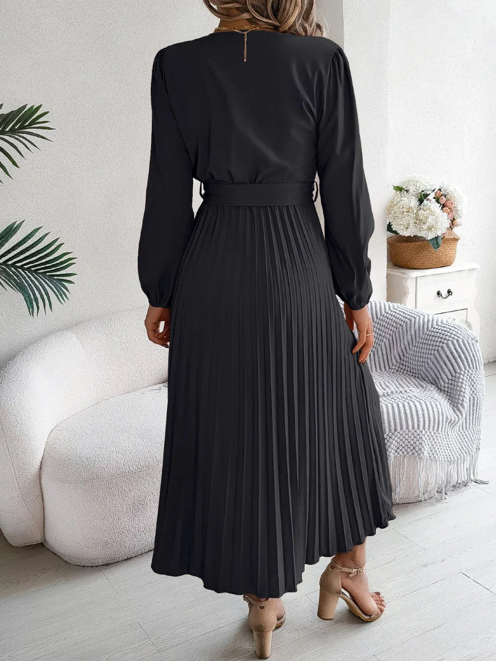 Vintage Khaki V-Neck Pleated Maxi Dress - TEVQA