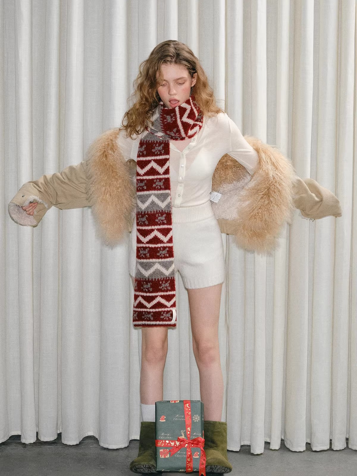 Red Fair Isle Pattern Chunky Knit Holiday Scarf