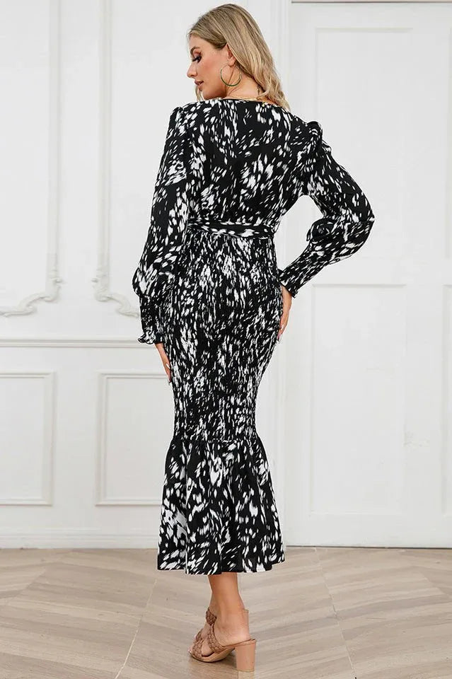 Printed V Neck Smocked Midi Dress - View 9 | TEVQA