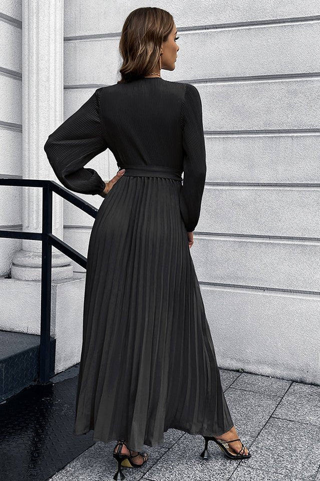 V Neck Swing Pleated Dress - Tevqa