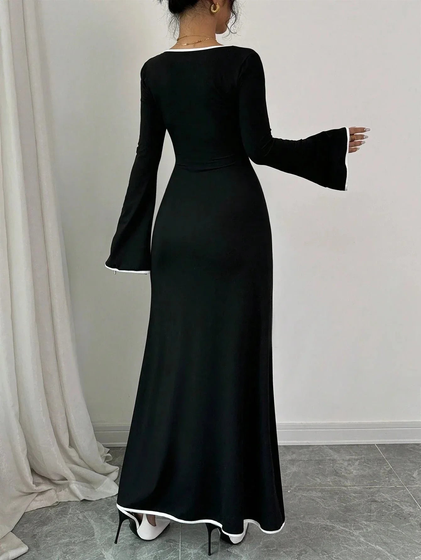 Vintage Inspired Square Neck Maxi Dress Secondary image